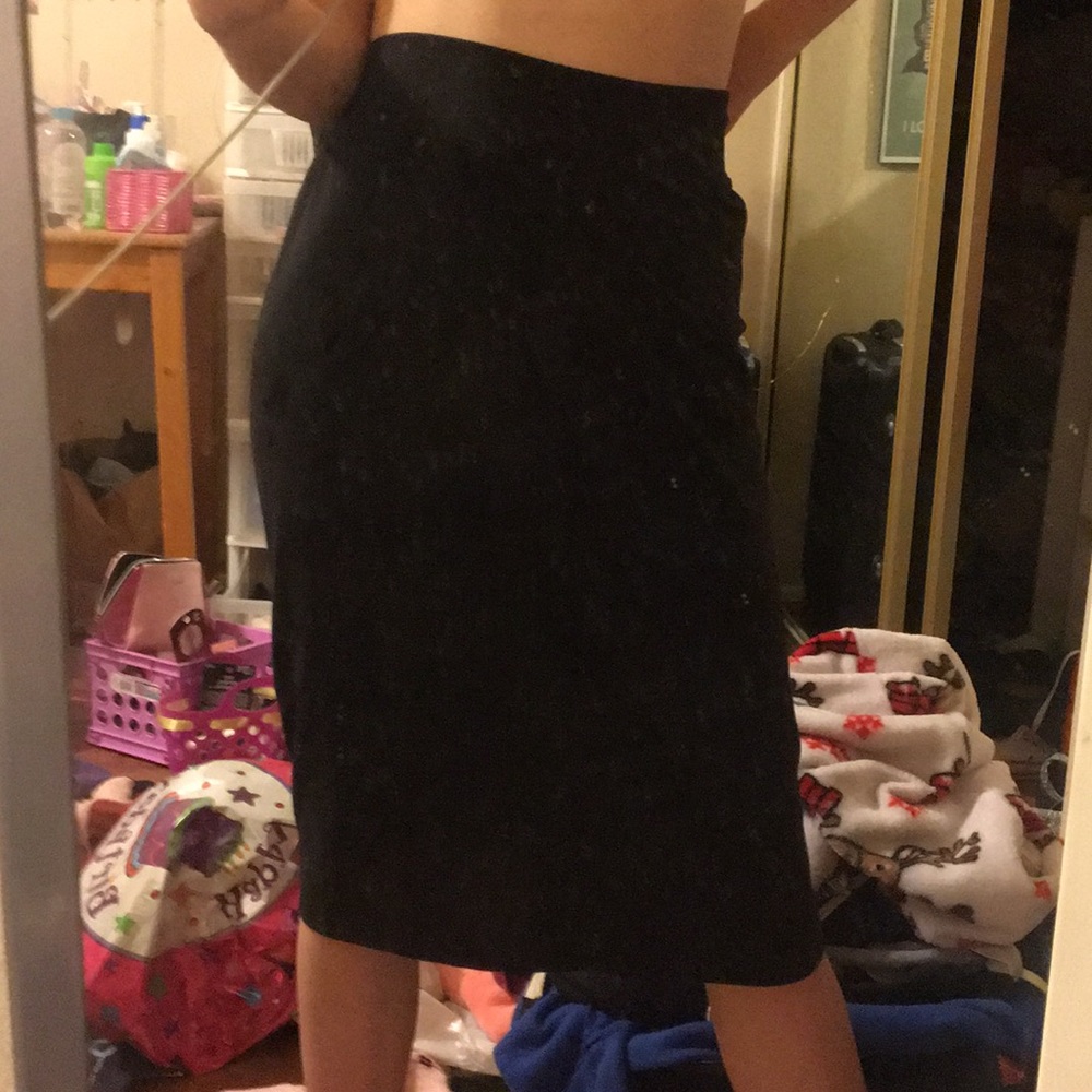 black pencil skirt